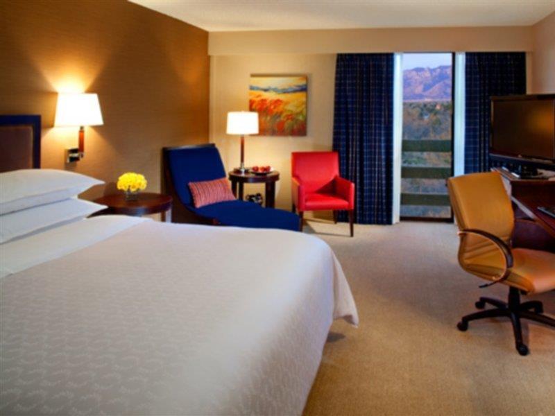 Sheraton Albuquerque Uptown Exterior foto